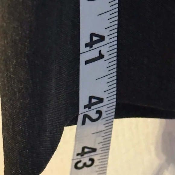 Women's Liz Claiborne Gray Pants - Picture 4 of 4